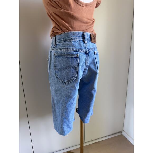 Vintage Lee Cutoff jean Denim Shorts Size  28" Waist  Light Wash USA made - Picture 6 of 10